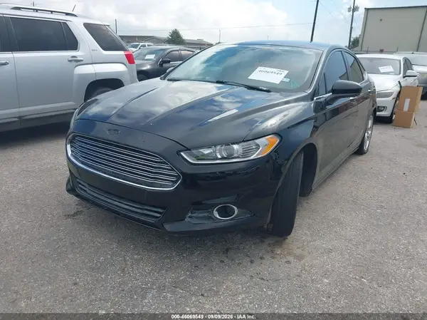3FA6P0G71GR327306 — 2016 Ford Fusion, фото 2 с аукциона IAAI 30.09.2026, Естественный износ