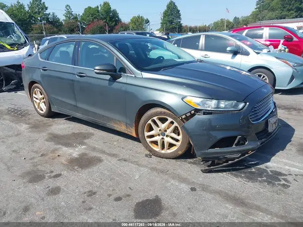 3FA6P0H71GR175042 Ford Fusion 2016 — повреждение Естественный износ, фото до ремонта