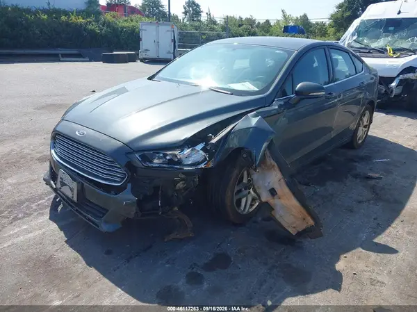 3FA6P0H71GR175042 — 2016 Ford Fusion, фото 2 с аукциона IAAI 12.10.2026, Естественный износ