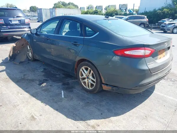 3FA6P0H71GR175042 — 2016 Ford Fusion, фото 3 с аукциона IAAI 12.10.2026, Естественный износ