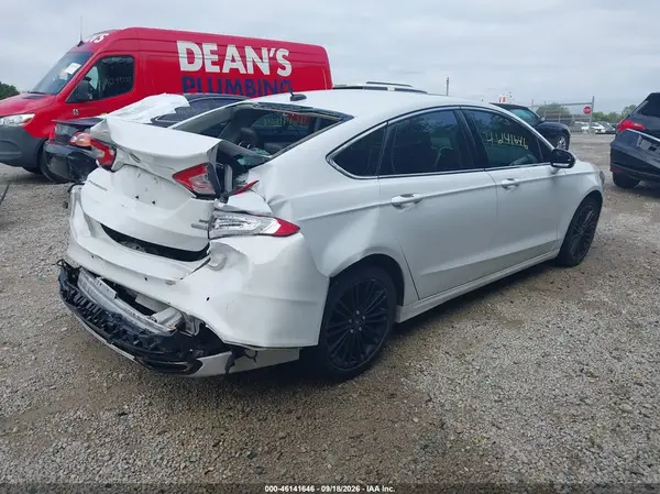 3FA6P0H90GR103864 — 2016 Ford Fusion, фото 4 с аукциона IAAI, Задняя часть