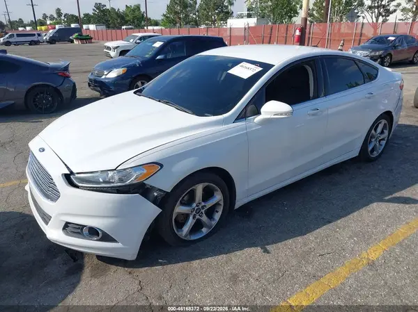 3FA6P0HD0GR120149 — 2016 Ford Fusion, фото 2 с аукциона IAAI 13.10.2026, Левый и правый бока