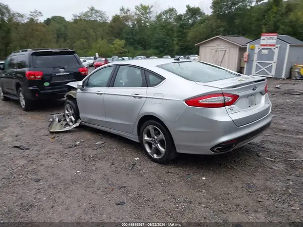 3FA6P0T91GR288742 — 2016 Ford Fusion, фото 3 с аукциона IAAI 13.10.2026, Передняя часть слева