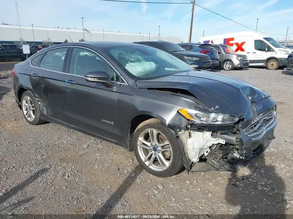 3FA6P0RU4GR325200 — 2016 Ford Fusion, Передняя часть (Front End), фото до ремонта