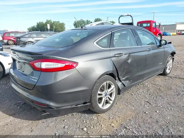 3FA6P0RU4GR325200 — 2016 Ford Fusion, фото 4 с аукциона IAAI 14.10.2026, Передняя часть