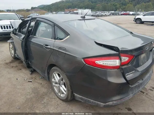 3FA6P0H77GR312100 — 2016 Ford Fusion, фото 3 с аукциона IAAI, Передняя часть