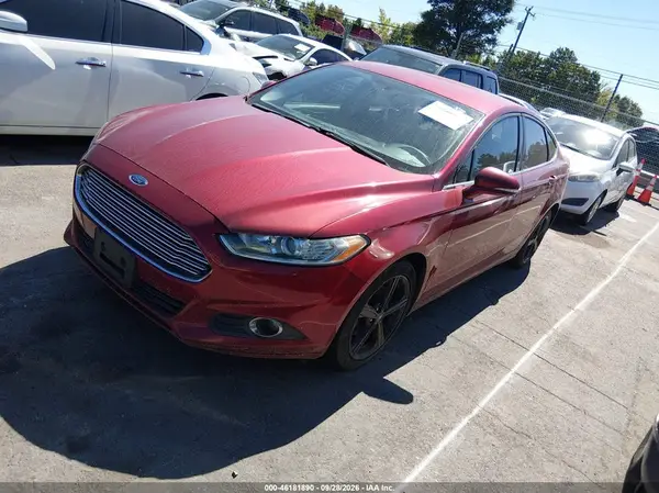 3FA6P0HD4GR194383 — 2016 Ford Fusion, фото 2 с аукциона IAAI 12.10.2026, Естественный износ