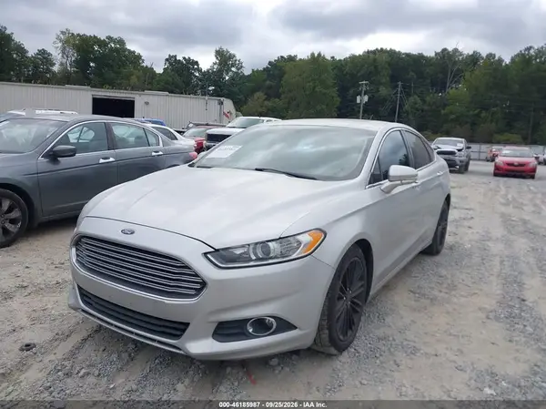 3FA6P0HDXGR116044 — 2016 Ford Fusion, фото 2 с аукциона IAAI 11.10.2026, Естественный износ