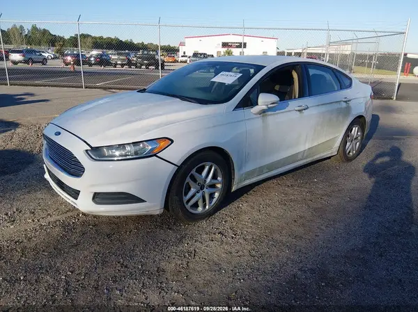 3FA6P0H79GR129653 — 2016 Ford Fusion, фото 2 с аукциона IAAI 14.10.2026, Естественный износ