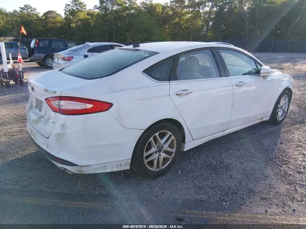 3FA6P0H79GR129653 — 2016 Ford Fusion, фото 4 с аукциона IAAI 14.10.2026, Естественный износ