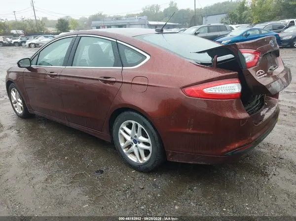 3FA6P0HD8GR260532 — 2016 Ford Fusion, фото 3 с аукциона IAAI, Задняя часть