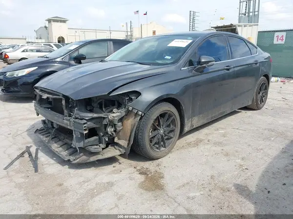 3FA6P0H79GR257956 — 2016 Ford Fusion, фото 2 с аукциона IAAI, Передняя часть