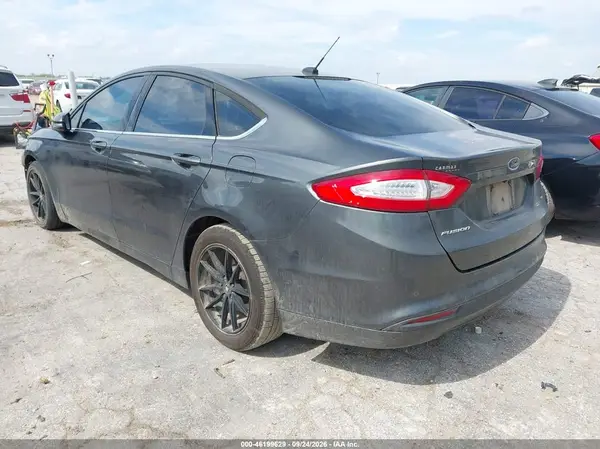 3FA6P0H79GR257956 — 2016 Ford Fusion, фото 3 с аукциона IAAI, Передняя часть