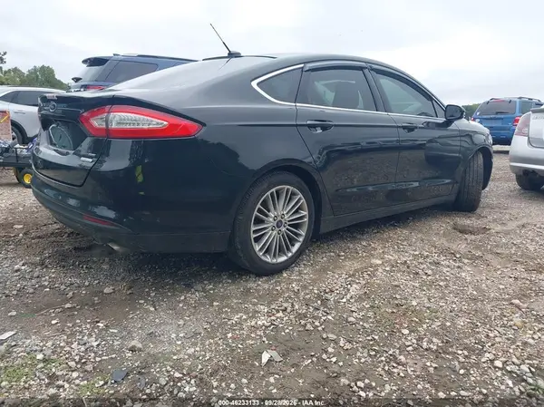 1FA6P0HD6G5111989 — 2016 Ford Fusion, фото 4 с аукциона IAAI 04.10.2026, Естественный износ