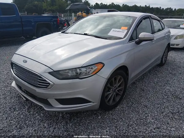 3FA6P0H70HR383401 — 2017 Ford Fusion, фото 2 с аукциона IAAI 08.10.2026, Естественный износ