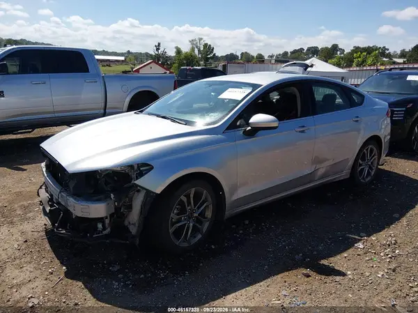 3FA6P0HD1HR397717 — 2017 Ford Fusion, фото 2 с аукциона IAAI, Передняя часть