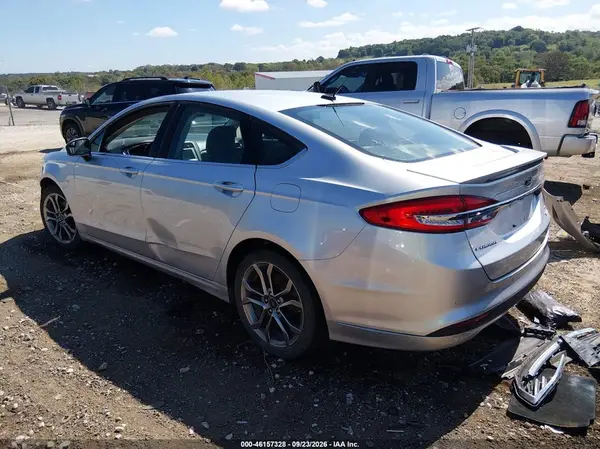 3FA6P0HD1HR397717 — 2017 Ford Fusion, фото 3 с аукциона IAAI, Передняя часть