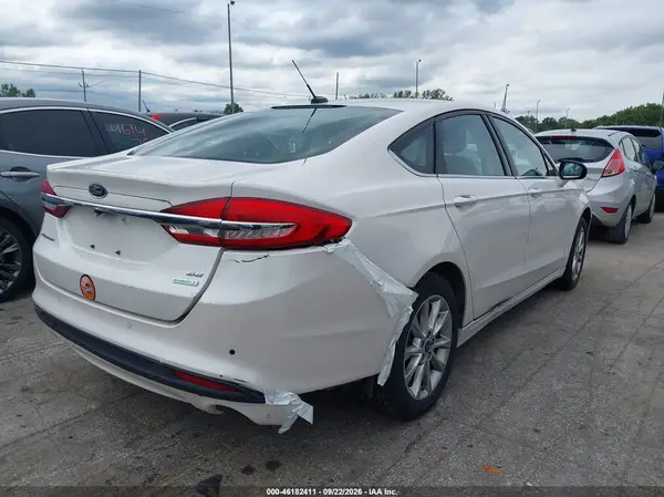 3FA6P0HD5HR155884 — 2017 Ford Fusion, фото 4 с аукциона IAAI 03.10.2026, Задняя часть справа