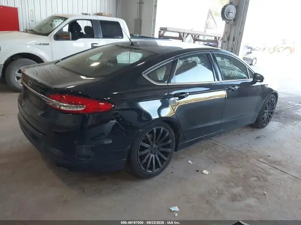 3FA6P0HD5HR335740 — 2017 Ford Fusion, фото 4 с аукциона IAAI, Правый бок