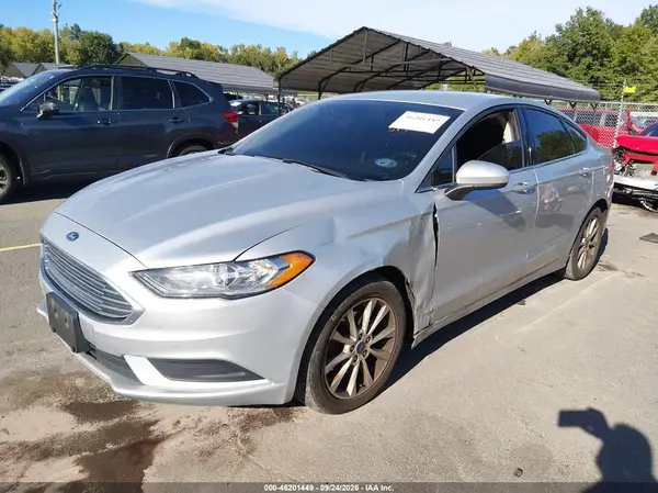 3FA6P0H79HR126253 — 2017 Ford Fusion, фото 2 с аукциона IAAI, Передняя часть слева