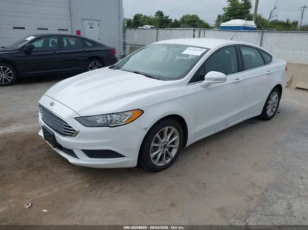 3FA6P0H75HR199040 — 2017 Ford Fusion, фото 2 с аукциона IAAI, Правый бок