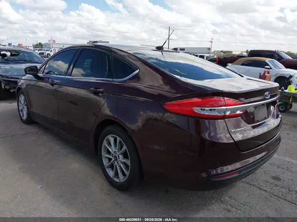 3FA6P0HD9HR311859 — 2017 Ford Fusion, фото 3 с аукциона IAAI, Правый бок