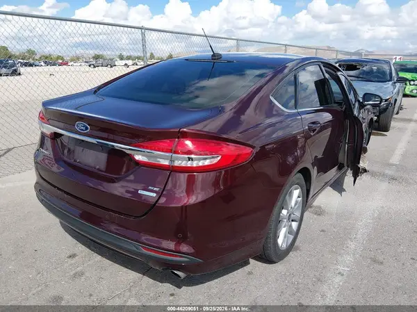 3FA6P0HD9HR311859 — 2017 Ford Fusion, фото 4 с аукциона IAAI, Правый бок