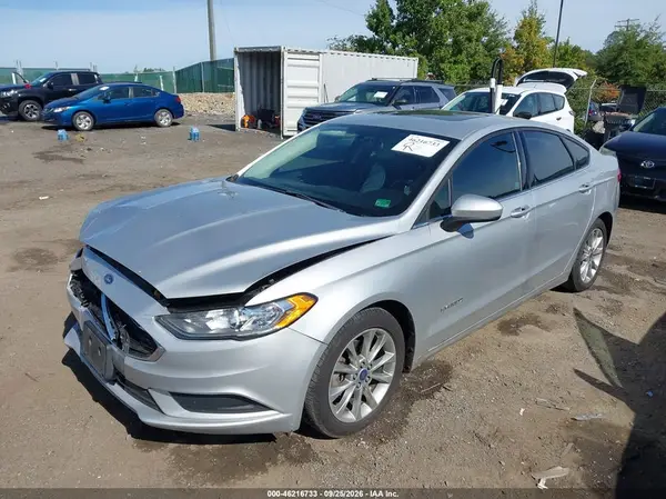 3FA6P0LU9HR270723 — 2017 Ford Fusion, фото 2 с аукциона IAAI, Передняя часть