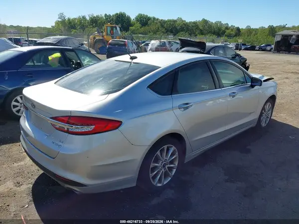 3FA6P0LU9HR270723 — 2017 Ford Fusion, фото 4 с аукциона IAAI, Передняя часть
