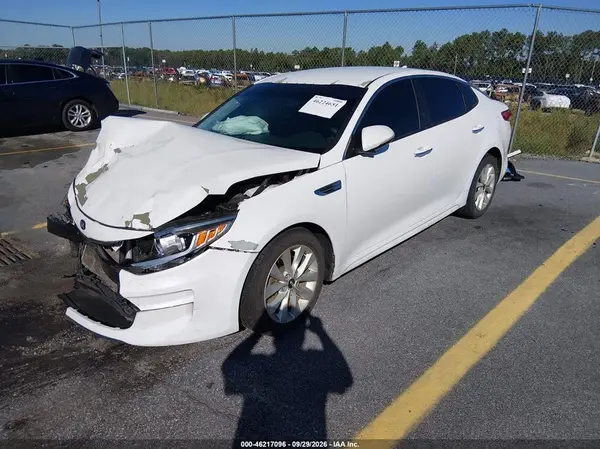 3FA6P0HD4HR308982 — 2017 Ford Fusion, фото 2 с аукциона IAAI, Передняя часть