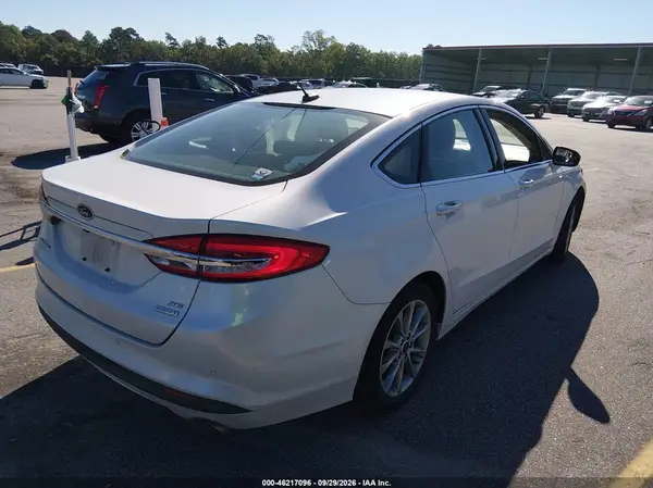 3FA6P0HD4HR308982 — 2017 Ford Fusion, фото 4 с аукциона IAAI, Передняя часть