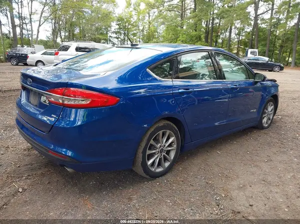 3FA6P0LU1HR325522 — 2017 Ford Fusion, фото 4 с аукциона IAAI, Передняя часть
