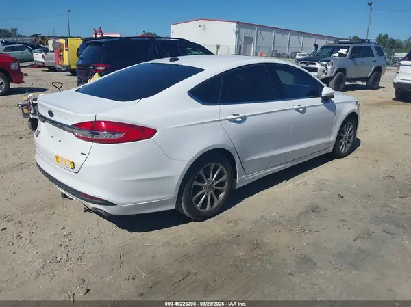 3FA6P0H78HR217448 — 2017 Ford Fusion, фото 4 с аукциона IAAI, Передняя часть