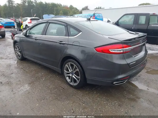 3FA6P0T9XHR144737 — 2017 Ford Fusion, фото 3 с аукциона IAAI, Естественный износ