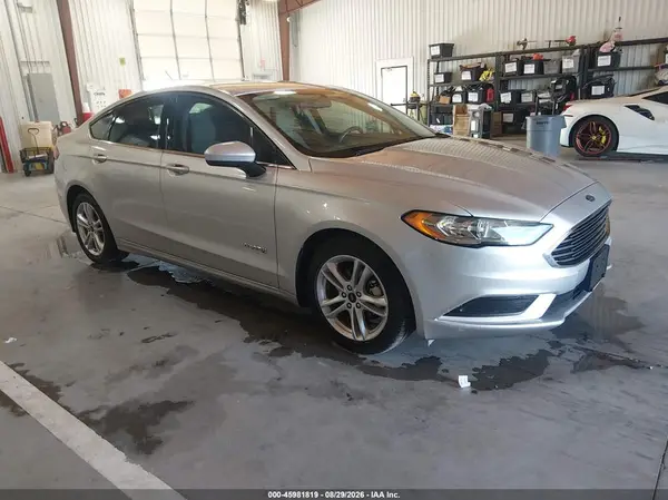 3FA6P0UU9JR235913 — 2018 Ford Fusion, Естественный износ (Normal Wear & Tear), фото до ремонта