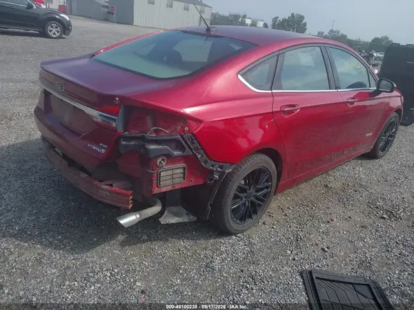 3FA6P0LU6JR172240 — 2018 Ford Fusion, фото 4 с аукциона IAAI 13.10.2026, Задняя часть