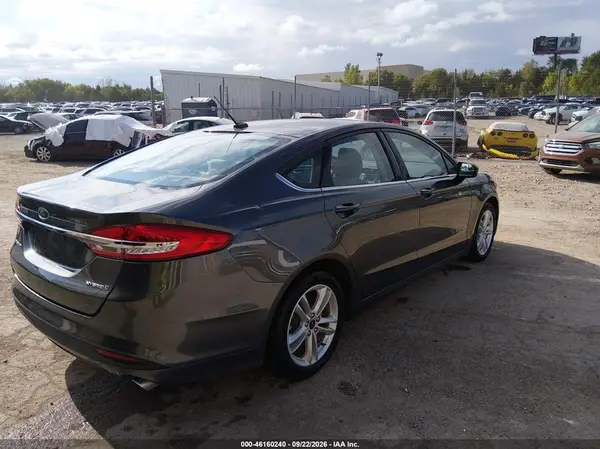 3FA6P0UU9JR273691 — 2018 Ford Fusion, фото 4 с аукциона IAAI 07.10.2026, Естественный износ