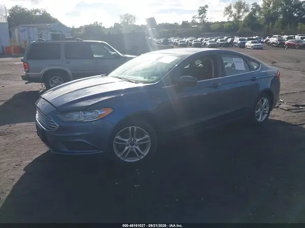 3FA6P0H71JR226725 — 2018 Ford Fusion, фото 2 с аукциона IAAI 14.10.2026, Правый бок