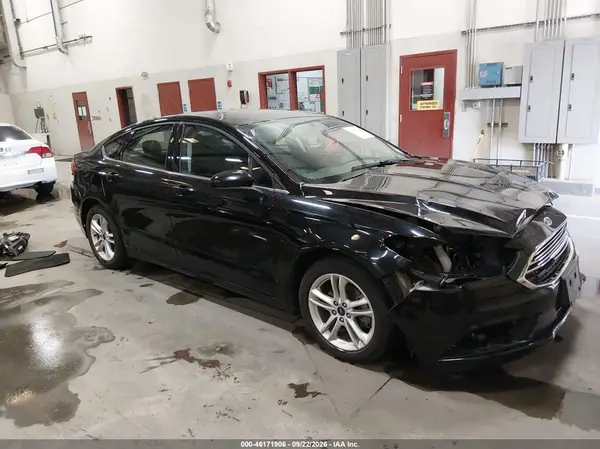 3FA6P0HD0JR187731 — 2018 Ford Fusion, Передняя часть (Front End), фото до ремонта