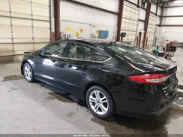 3FA6P0HD0JR187731 — 2018 Ford Fusion, фото 3 с аукциона IAAI, Передняя часть