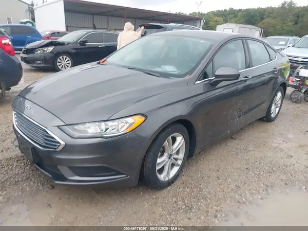 3FA6P0HD0JR230626 — 2018 Ford Fusion, фото 2 с аукциона IAAI 14.10.2026, Естественный износ