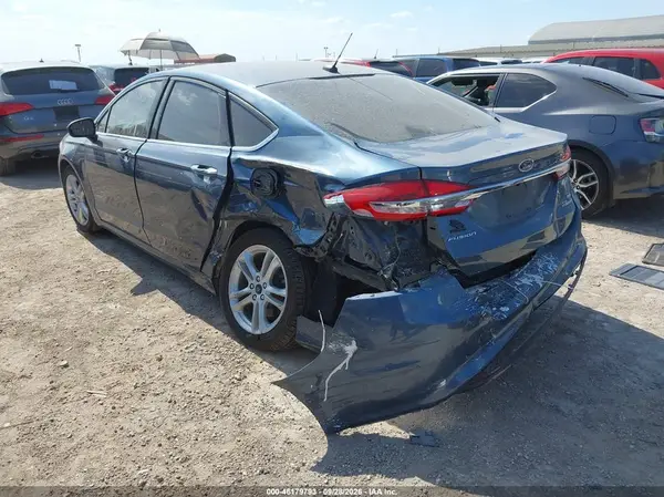 3FA6P0LU1JR269006 — 2018 Ford Fusion, фото 3 с аукциона IAAI, Задняя часть слева