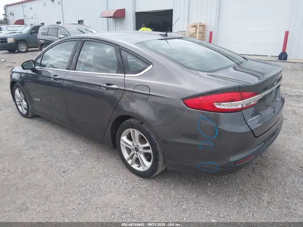 3FA6P0UU5JR278970 — 2018 Ford Fusion, фото 3 с аукциона IAAI 07.10.2026, Естественный износ