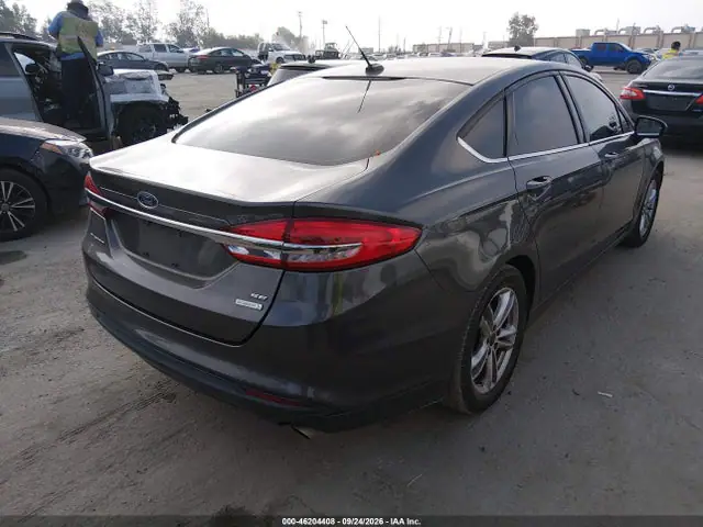 3FA6P0HD6JR181061 — 2018 Ford Fusion, фото 4 с аукциона IAAI 30.09.2026, Естественный износ