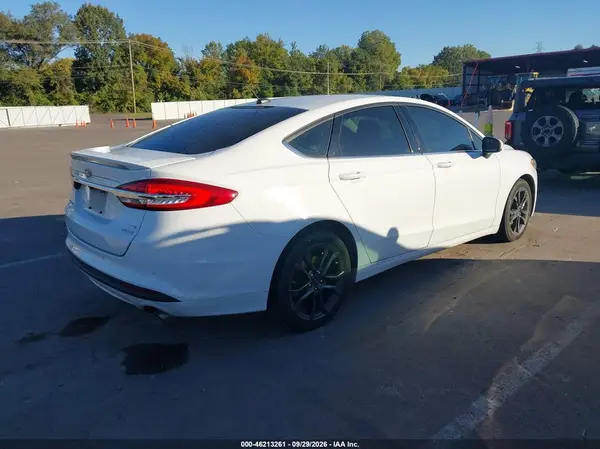 3FA6P0G74JR311624 — 2018 Ford Fusion, фото 4 с аукциона IAAI, Естественный износ