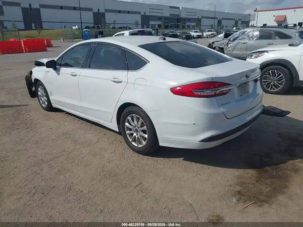 3FA6P0G74JR239986 — 2018 Ford Fusion, фото 3 с аукциона IAAI, Передняя часть