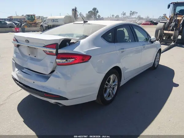 3FA6P0H75JR191705 — 2018 Ford Fusion, фото 4 с аукциона IAAI, Задняя часть