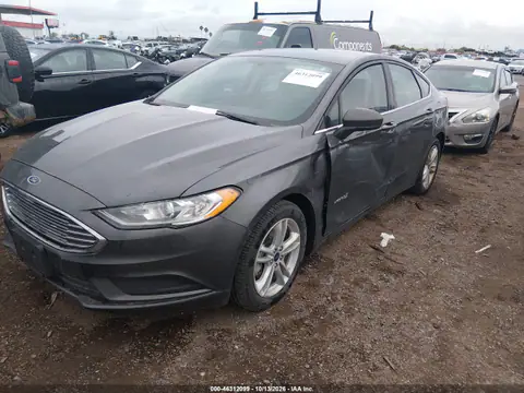 3FA6P0UU7JR122364 — 2018 Ford Fusion, фото 3 с аукциона IAAI, Левый бок