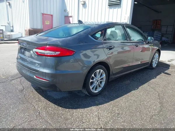 3FA6P0LU9KR274164 — 2019 Ford Fusion, фото 4 с аукциона IAAI 07.10.2026, LEFT & RIGHT SIDE
