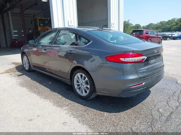 3FA6P0LU5KR226967 — 2019 Ford Fusion, фото 3 с аукциона IAAI 07.10.2026, Передняя часть